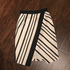 **SOLD**  H&M tulip skirt